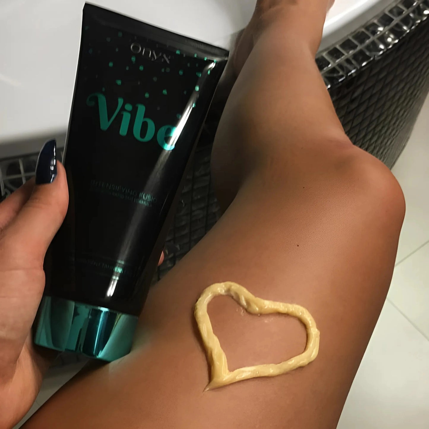 Vibe Tanning Accelerator for Women | Bronzer-Free | Smooth Deep Tan